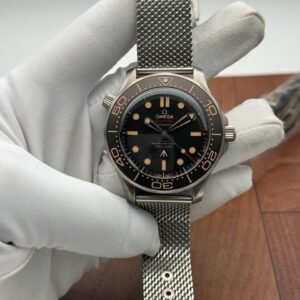 Omega Seamaster Diver 300 M James Bond Edition 007 - No Time to Die Titanium - Extra Nato Strap