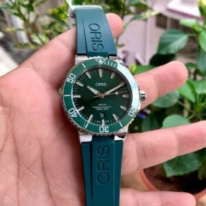 Oris Aquis Date 01 733 7787 4157-07 4 22 37FC